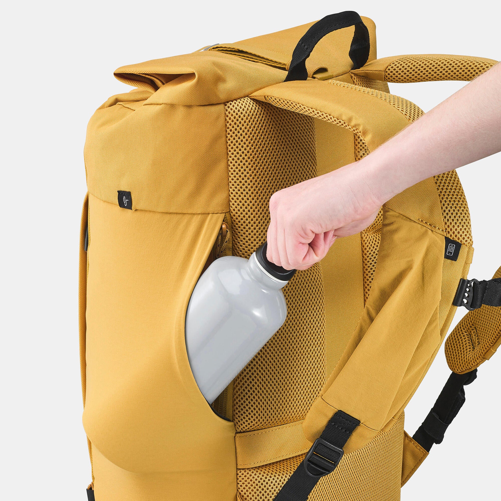 Quechua NH500 Escape Rolltop 23 L Backpack - Image 21