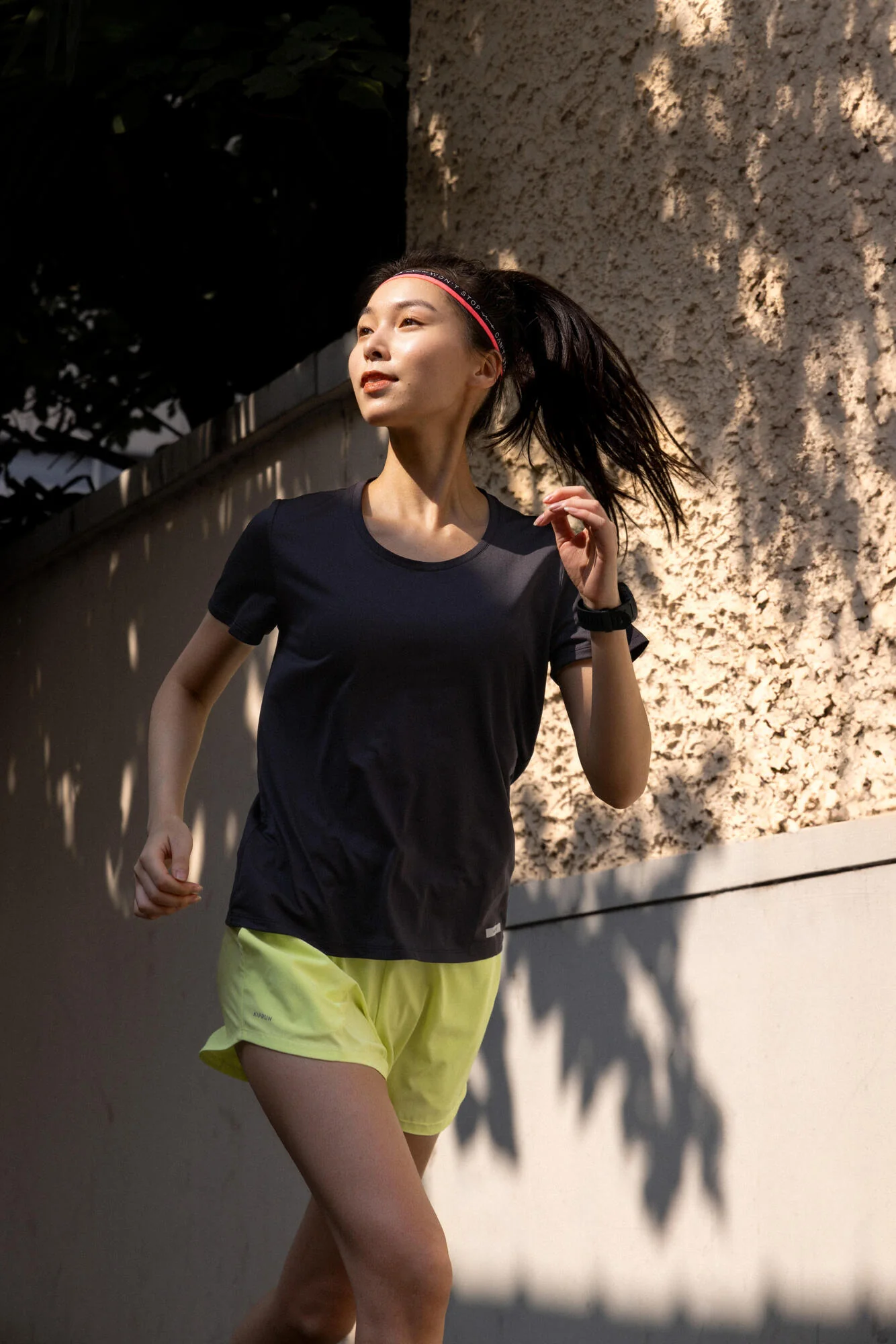 Kiprun Women's Run 100 Dry Running T-shirt - Image 8