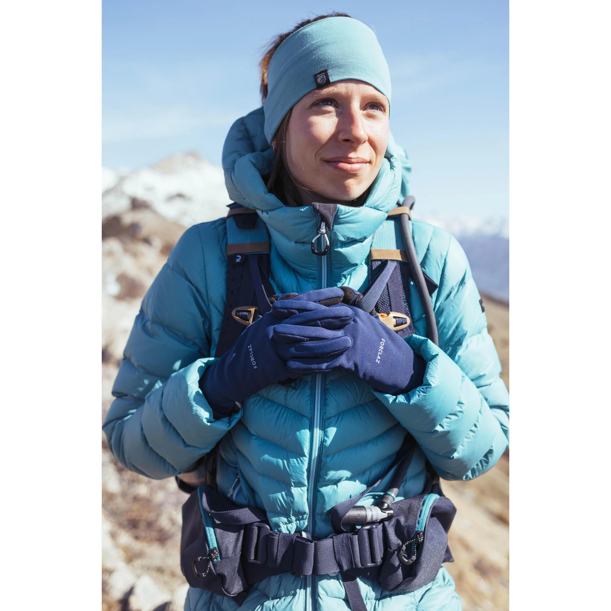 Forclaz Adult MT500 Touchscreen Stretch Backpacking Gloves - Image 17