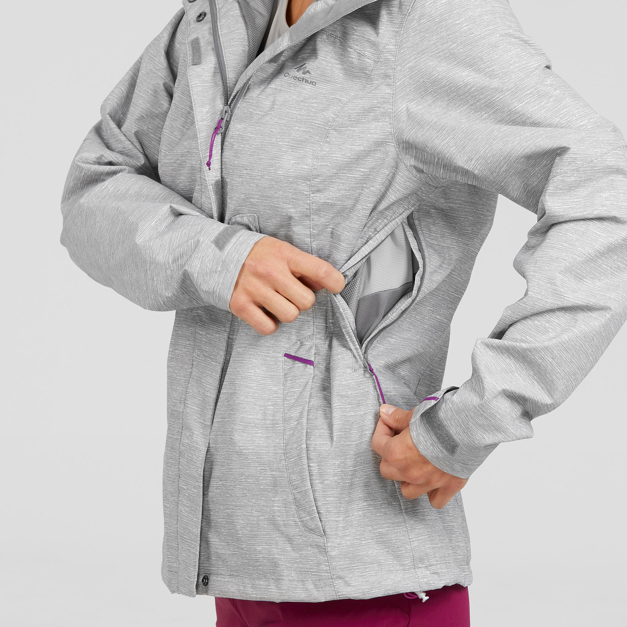 Quechua Women's MH100 Waterproof Hiking Rain Jacket - Image 4