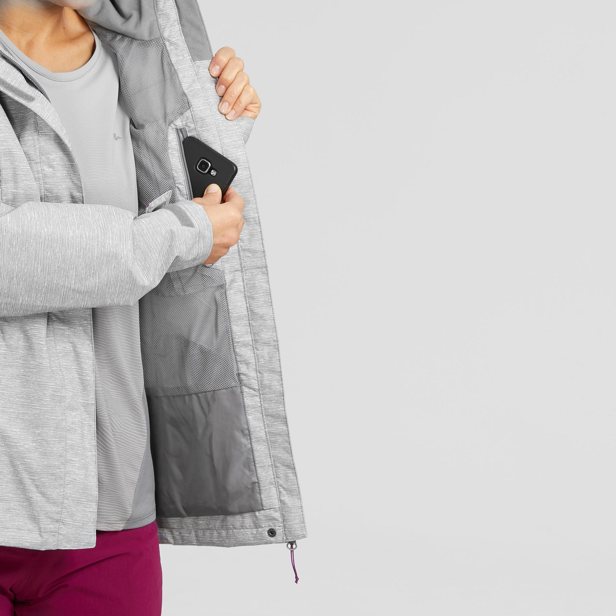 Quechua Women's MH100 Waterproof Hiking Rain Jacket - Image 5